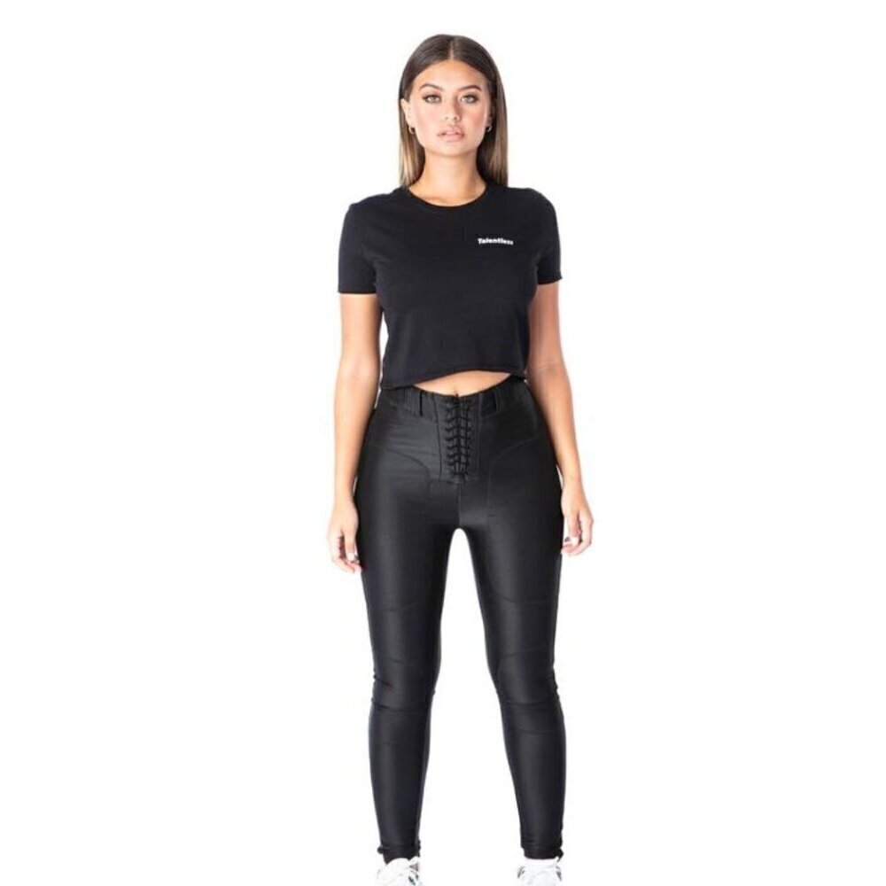 NWT Talentless Soft Cotton Cropped Logo Black T-Shirt-sz Medium